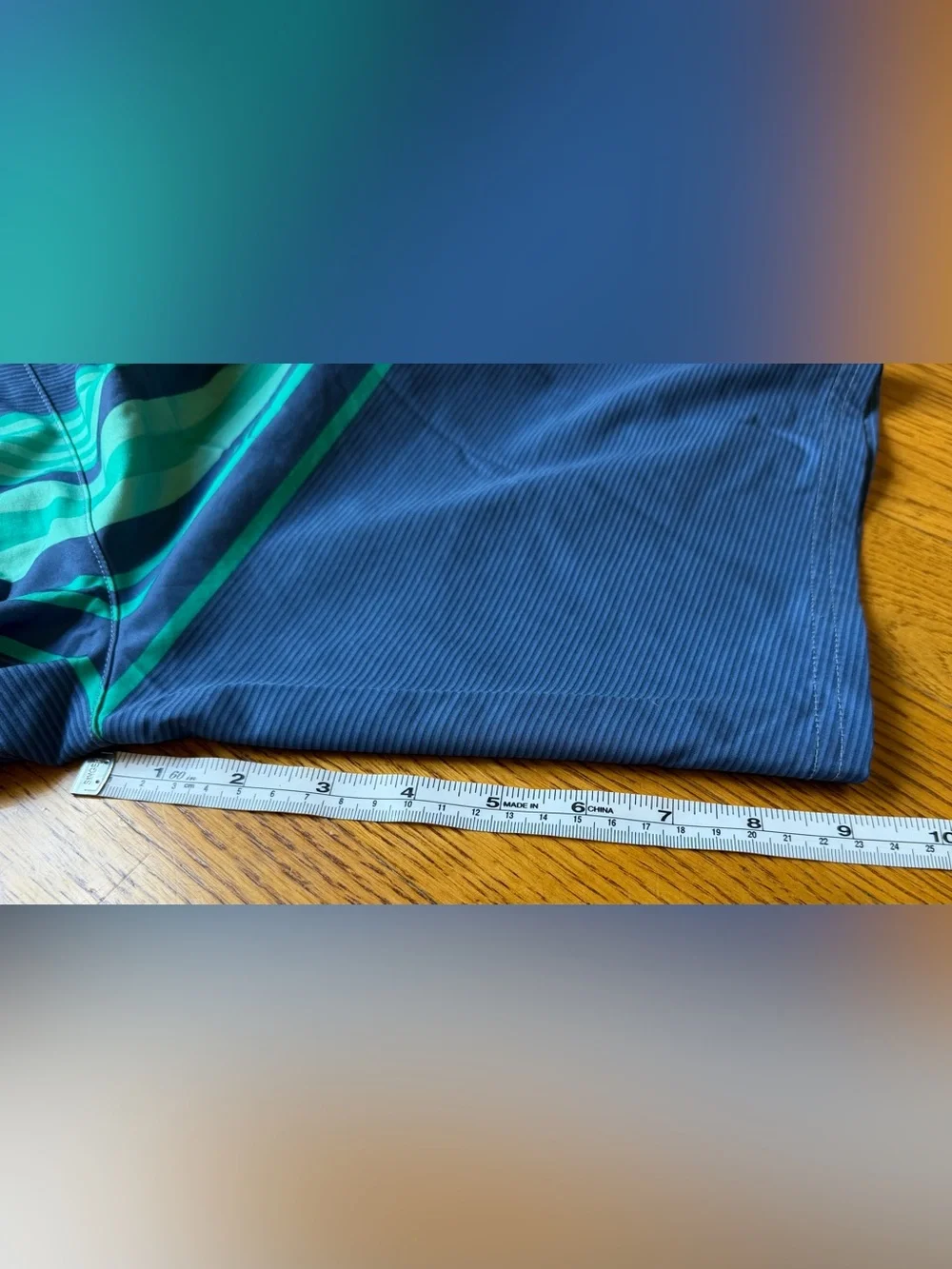 Vineyard Vines Performance Board Shorts Striped Blue Teal Men’s 28